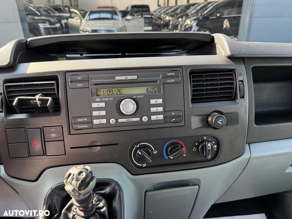 Ford Transit - 8