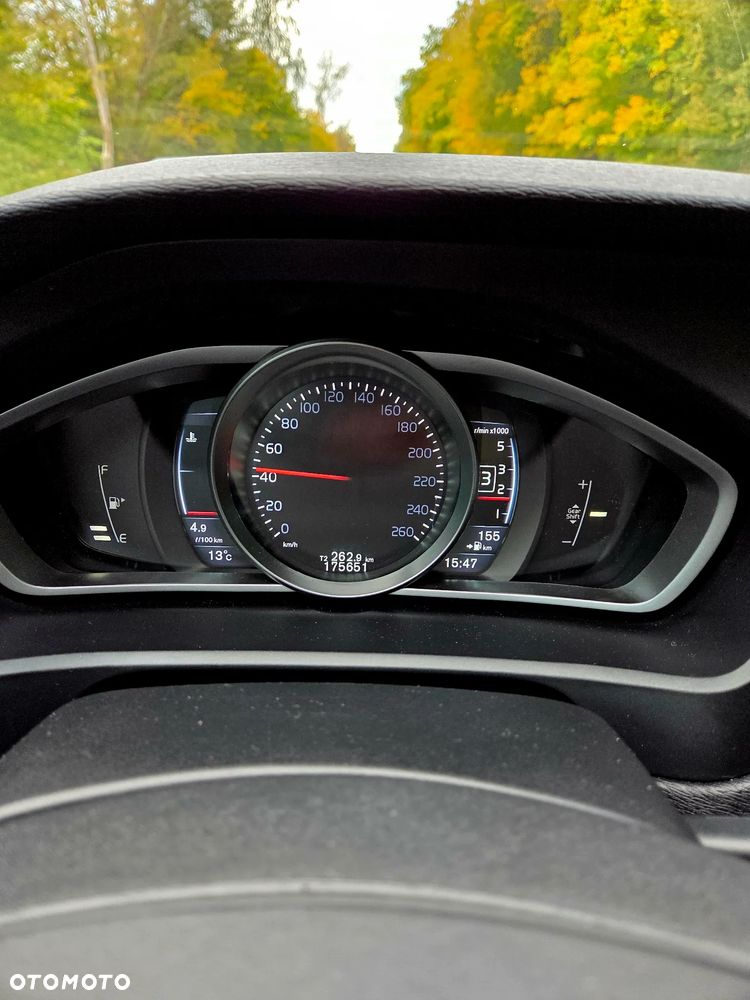 Volvo V40 D2 Kinetic - 12