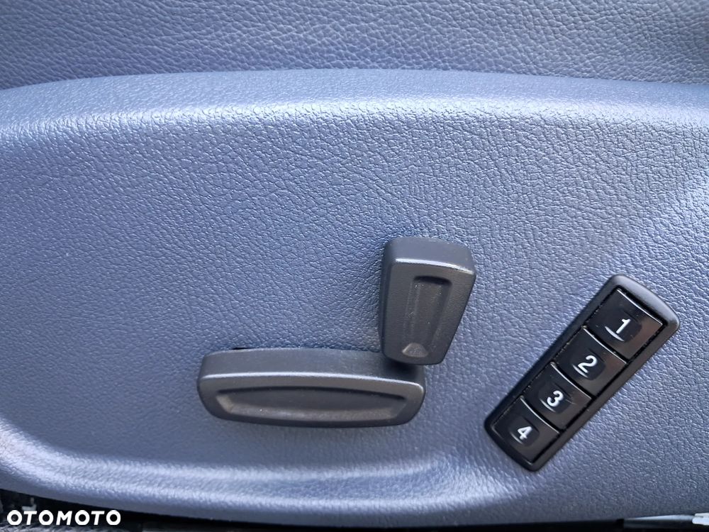 Ford Mondeo 2.5 Titanium X - 25