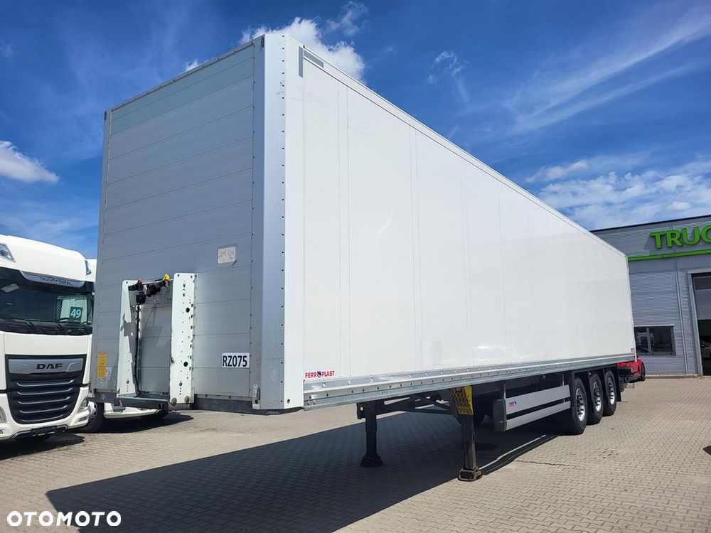 Schmitz Cargobull SCB S3B - 1