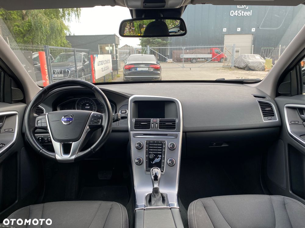 Volvo XC 60 D3 Geartronic Momentum - 15