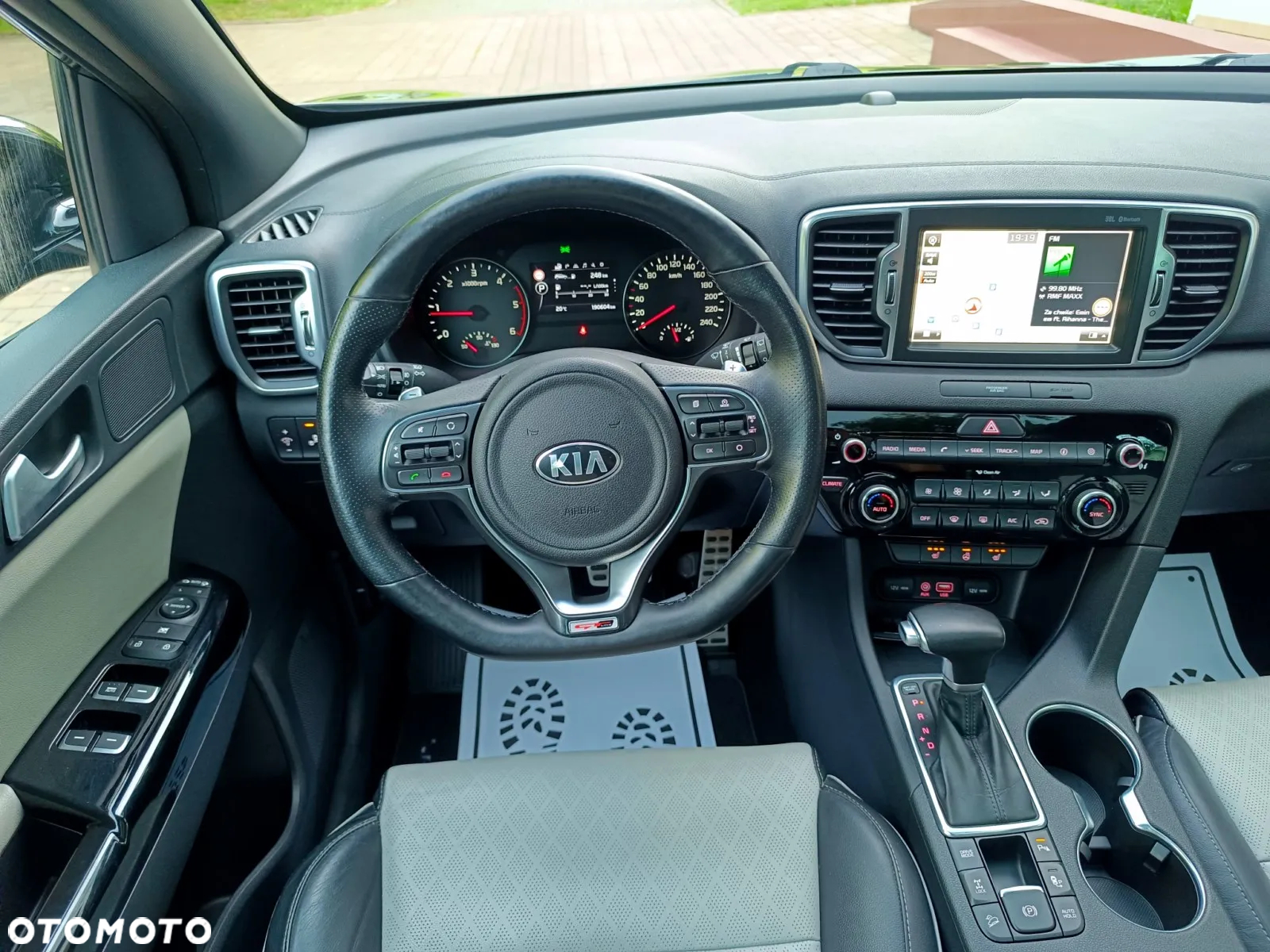 Kia Sportage 2.0 CRDI 4WD Automatik Dream-Team Edition - 26