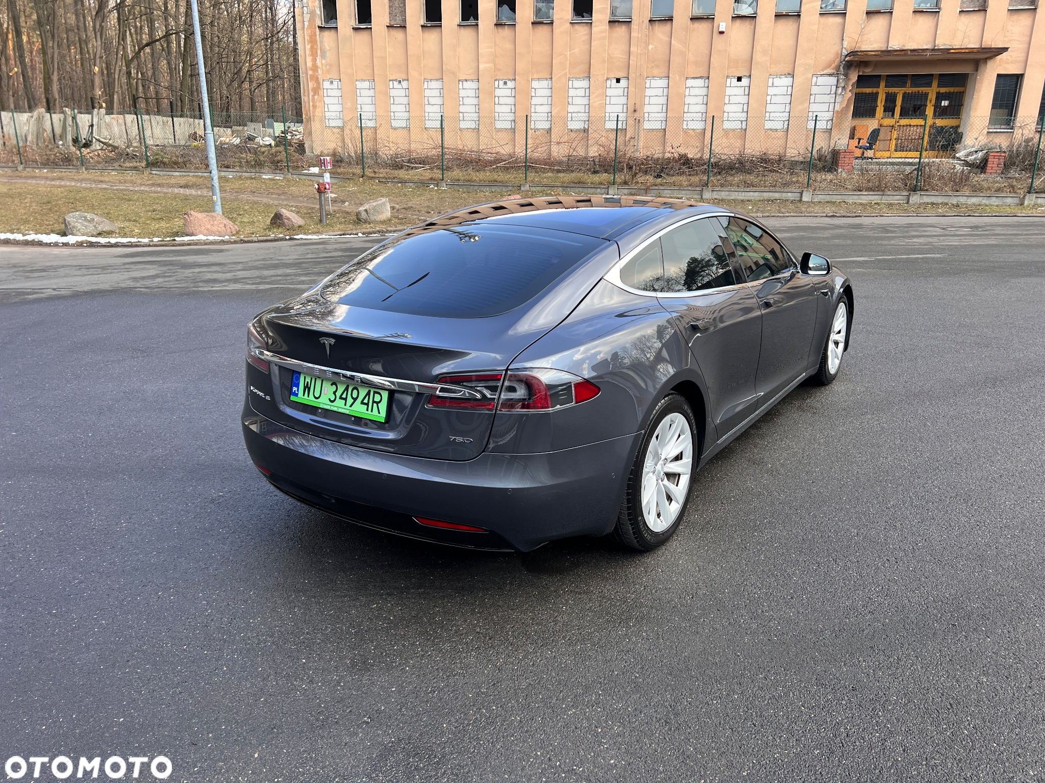 Tesla Model S 75 D - 14