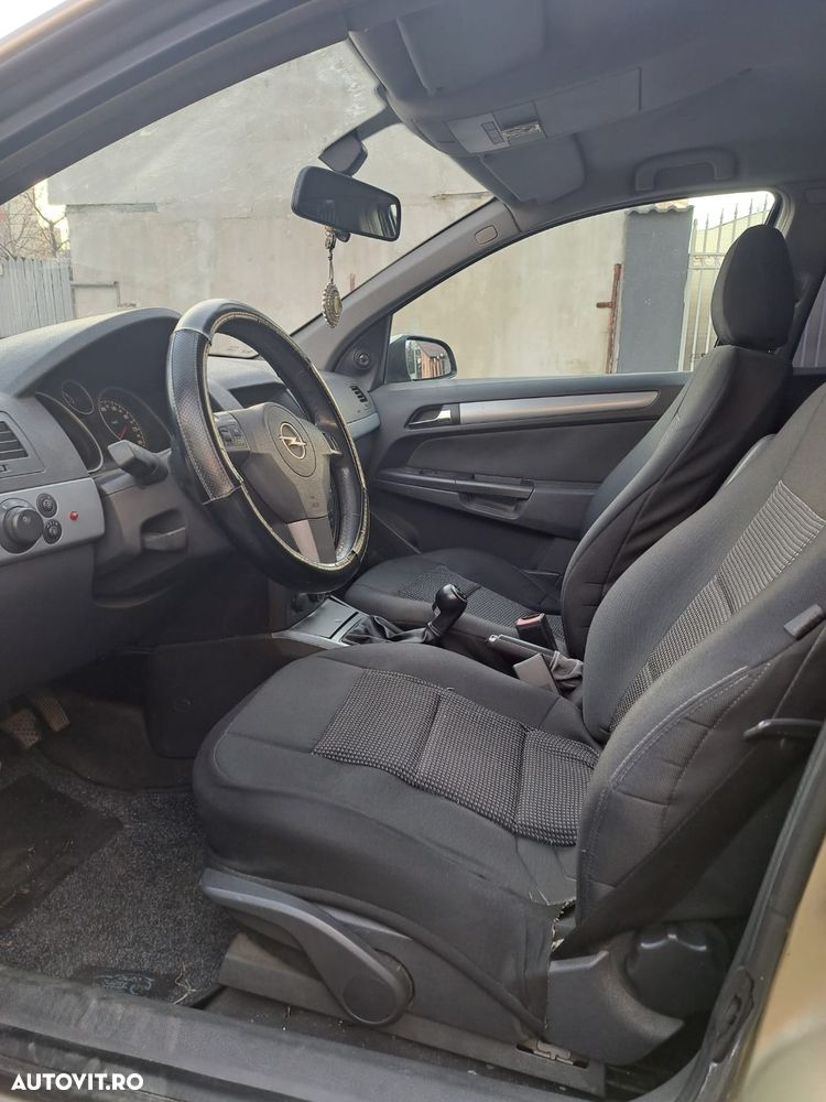 Opel Astra 1.6i Sport - 12