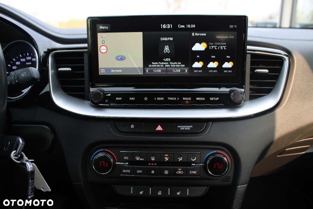 Kia XCeed - 30