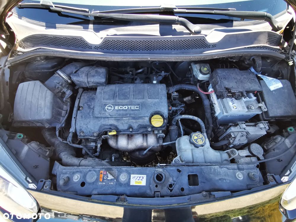 Opel Adam 1.4 Glam - 15