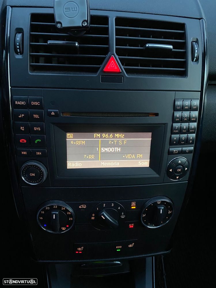 Mercedes-Benz A 160 BlueEFFICIENCY Avantgarde Special Edition - 16