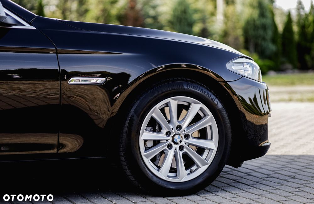BMW Seria 5 530d xDrive - 8