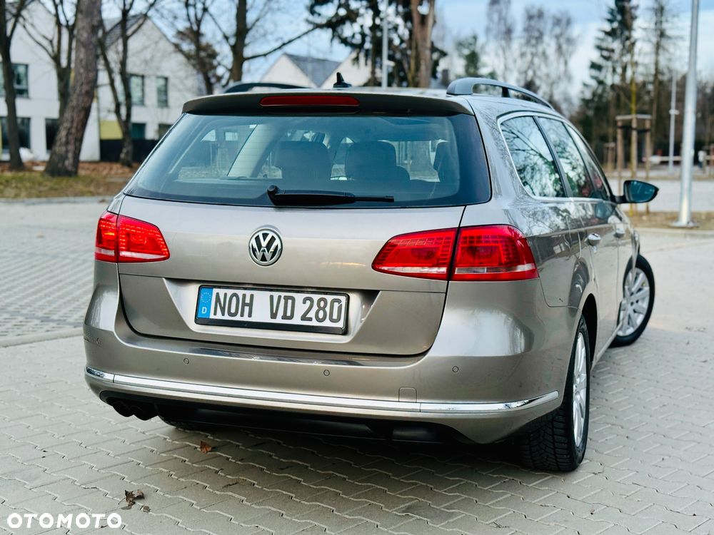 Volkswagen Passat Variant 2.0 TDI DSG BlueMotion Technology Highline - 27