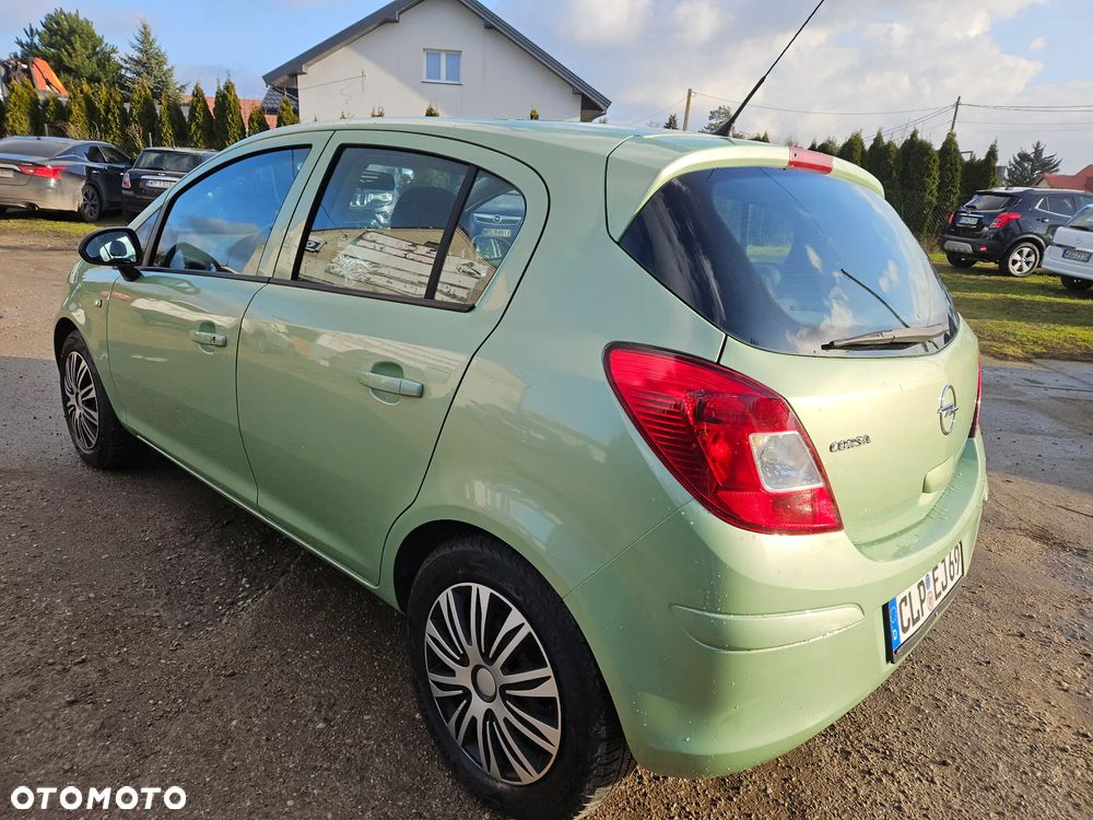 Opel Corsa 1.2 16V Edition - 9