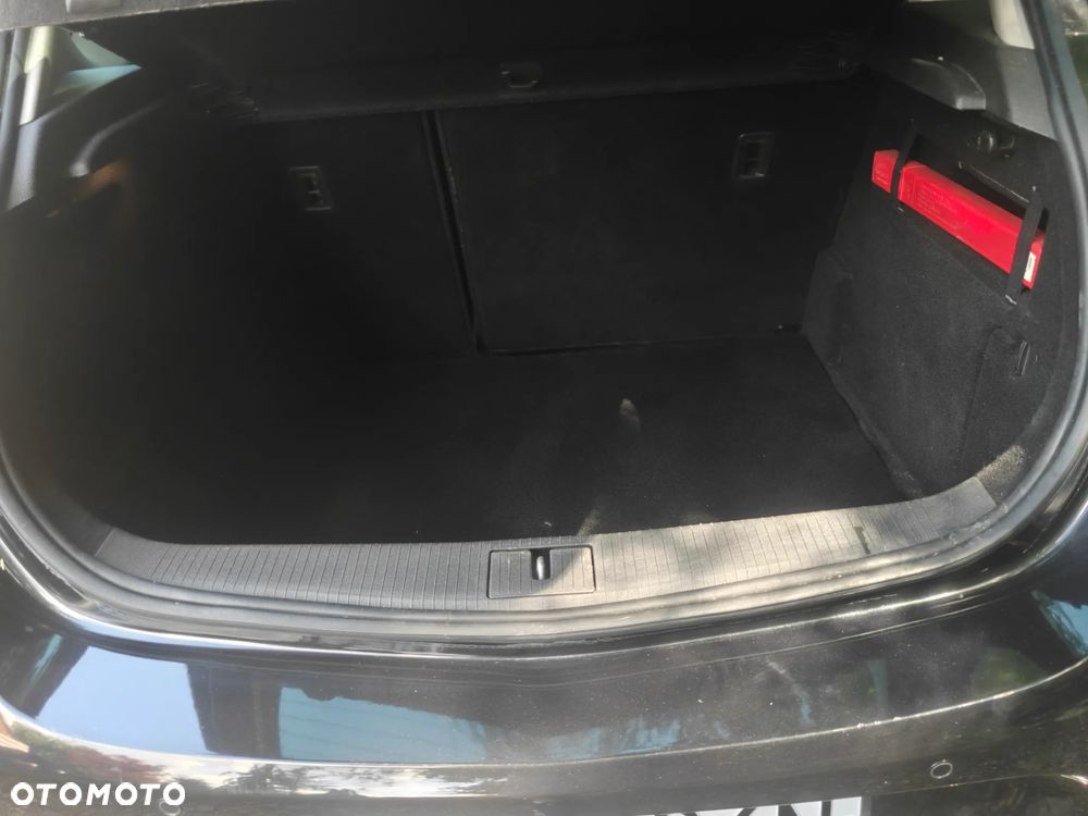 Opel Astra 1.4 T Cosmo EU6 - 14