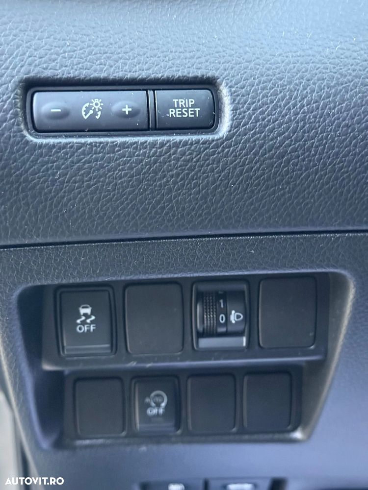 Nissan Qashqai 1.5 DCI Start/Stop N-Connecta - 14