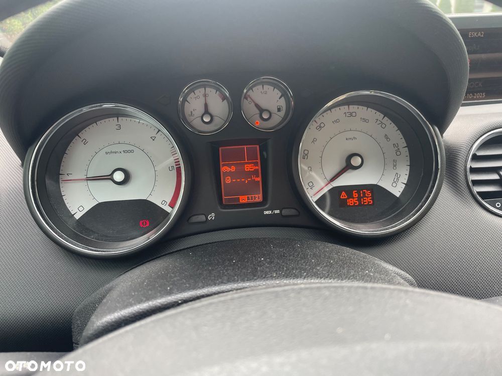 Peugeot 308 1.6 HDi Premium - 9