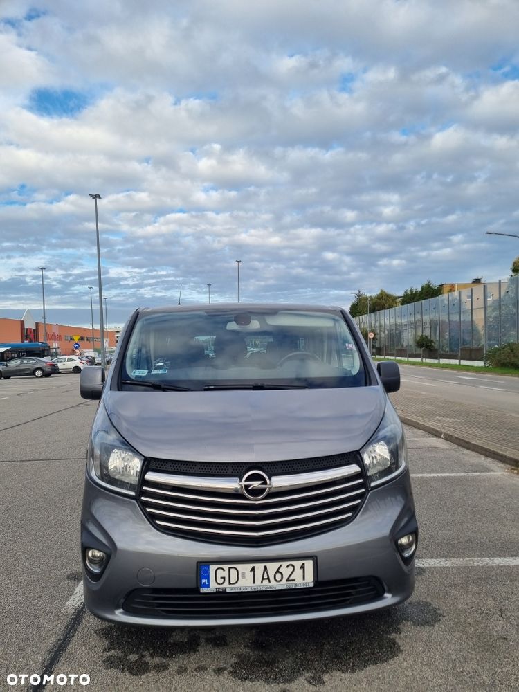 Opel Vivaro - 1