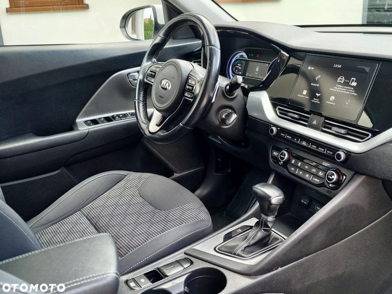 Kia Niro 1.6 GDI Hybrid L Business Line - 8