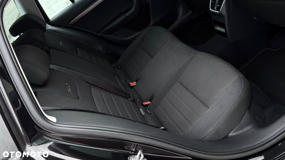 Skoda Octavia 2.0 TDI 4x4 DSG Scout - 36