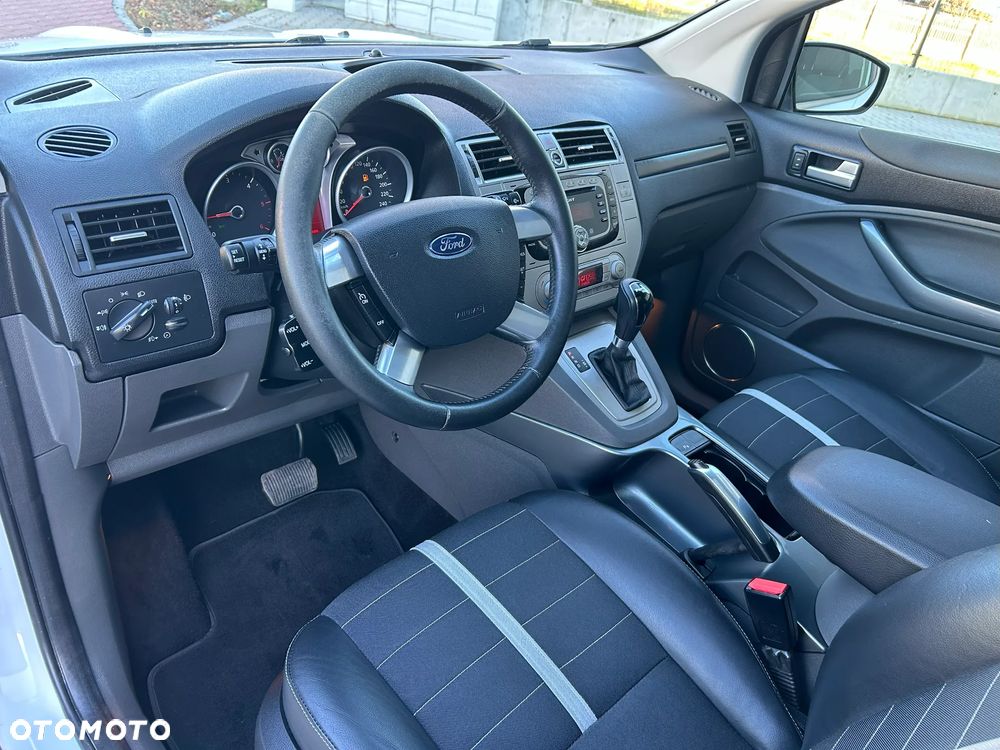 Ford Kuga 2.0 TDCi 4x4 Titanium - 17