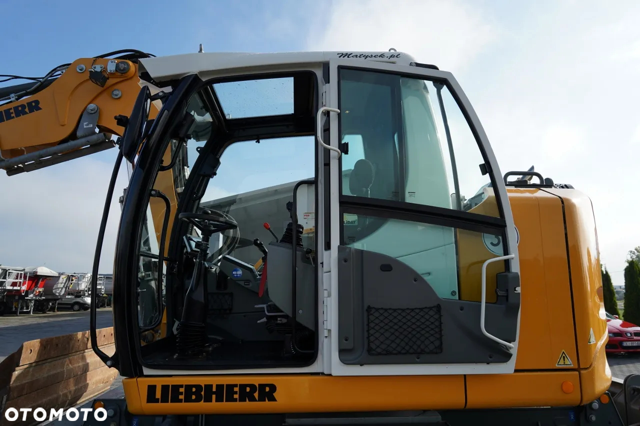 Liebherr 910 COMPACT LITRONIC  / KOPARKA KOŁOWA / KLIMATYZACJA / KAMERA  / 2020 ROK / PO KONTRAKCIE SERWISOWYM - 26