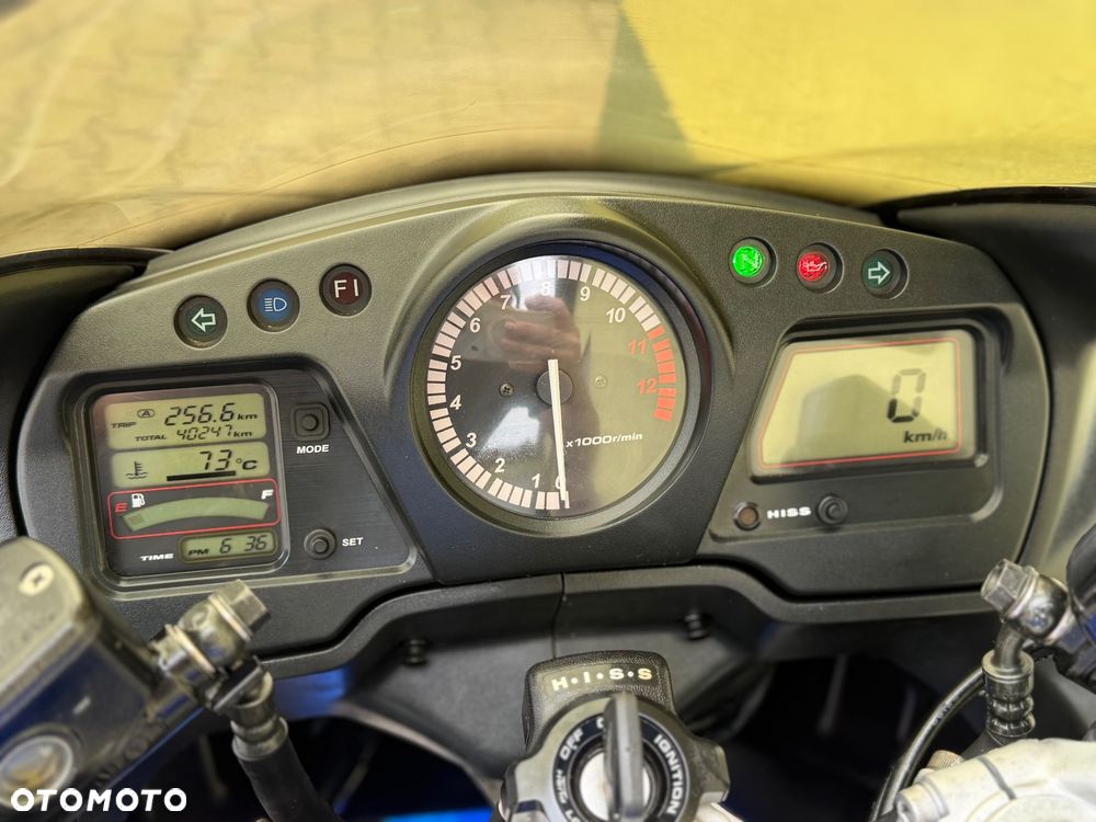 Honda CBR - 38