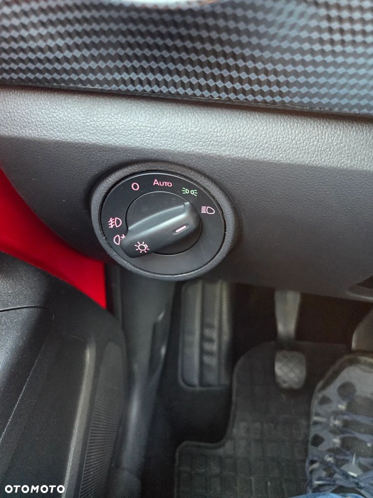 Volkswagen up! street - 21