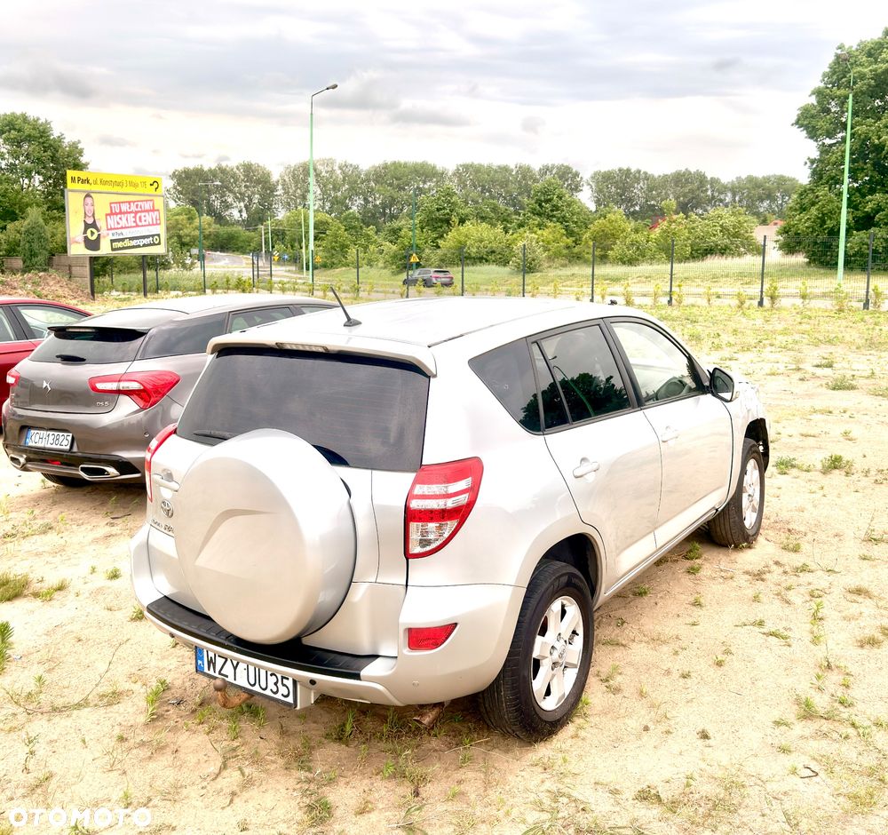 Toyota RAV4 - 3