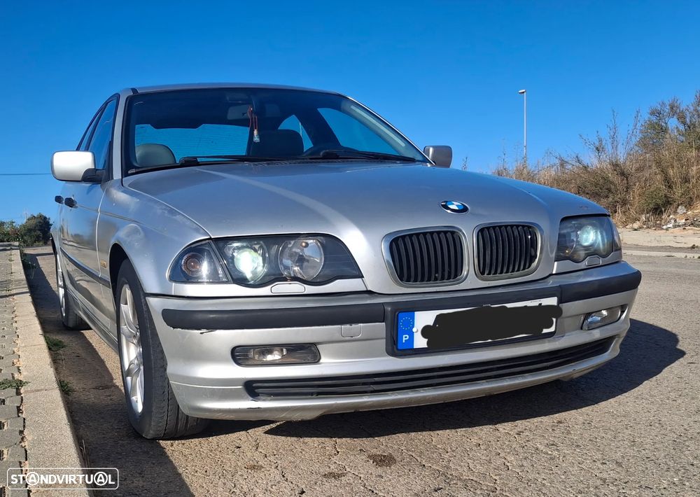BMW 320