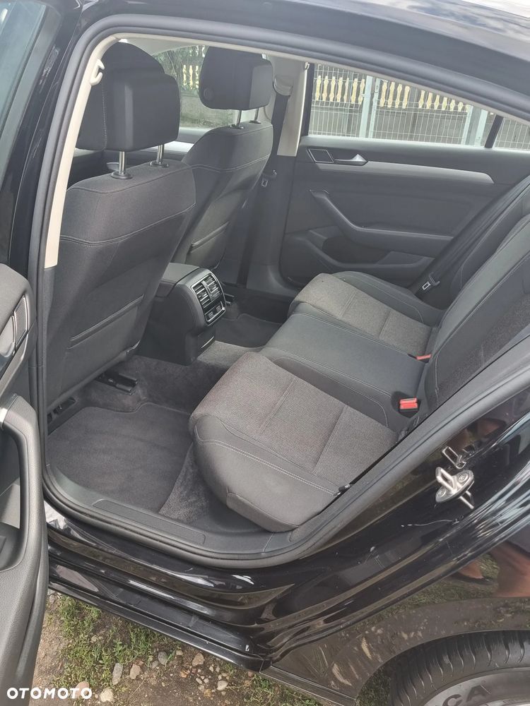Volkswagen Passat 1.8 TSI BMT Comfortline - 35