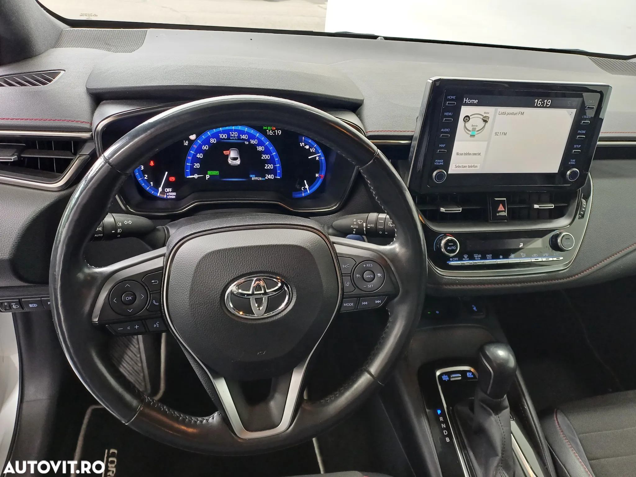 Toyota Corolla 1.8 HSD Exclusive interior Negru - 6