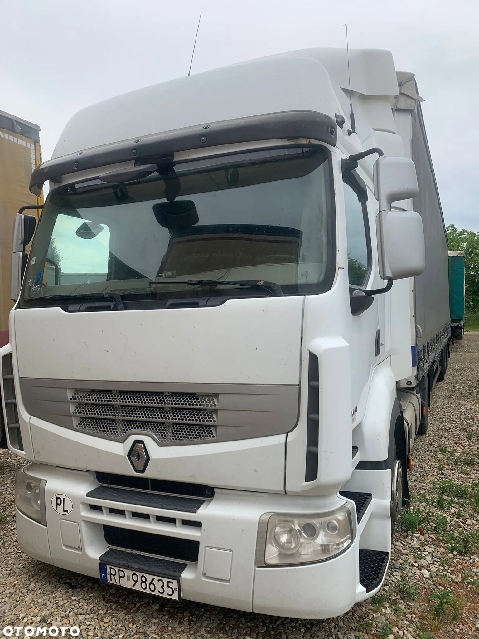 Renault Premium - 13