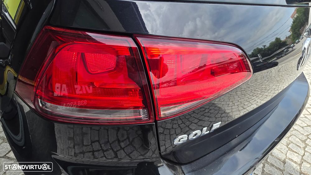 VW Golf 1.6 TDi BlueMotion Confortline - 24