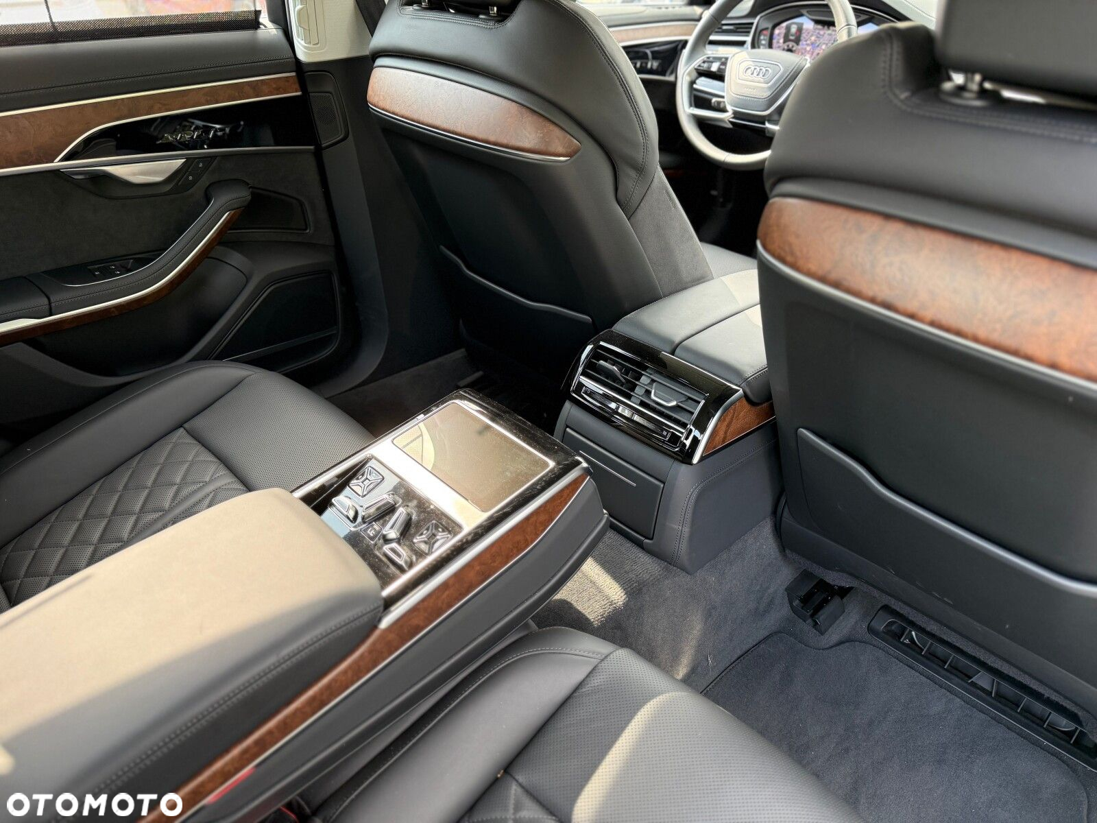Audi A8 - 16