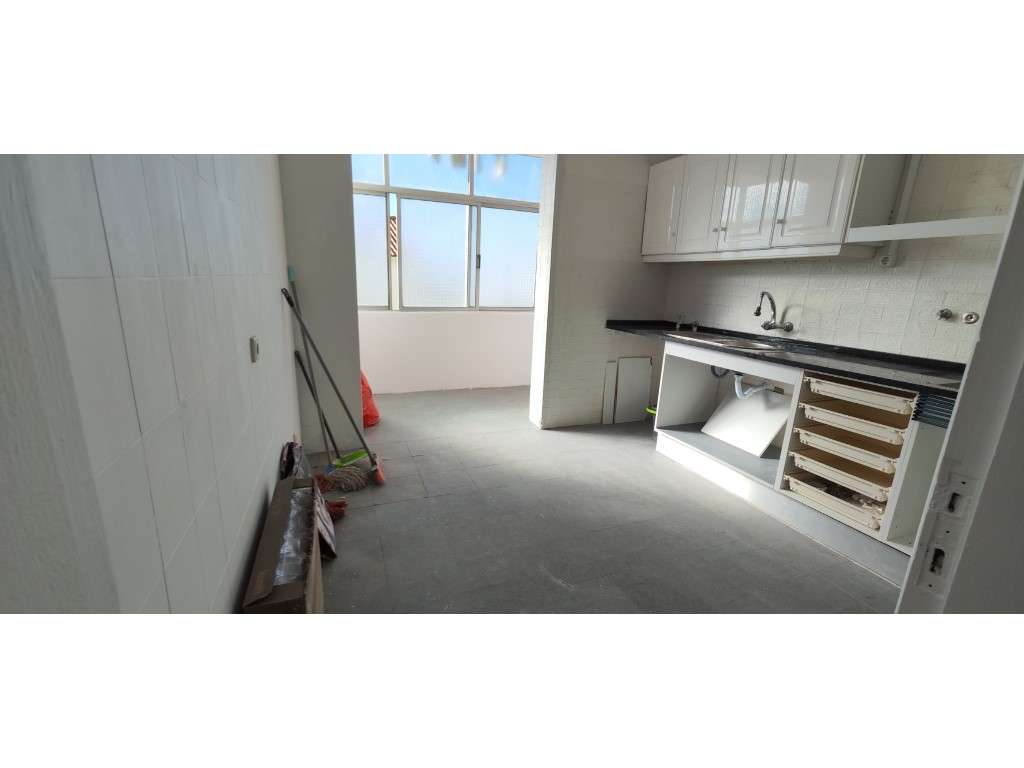 Apartamento 4 Assoalhadas - Grande imagem: 2/13