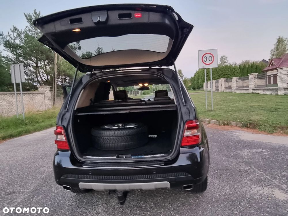 Mercedes-Benz ML - 33