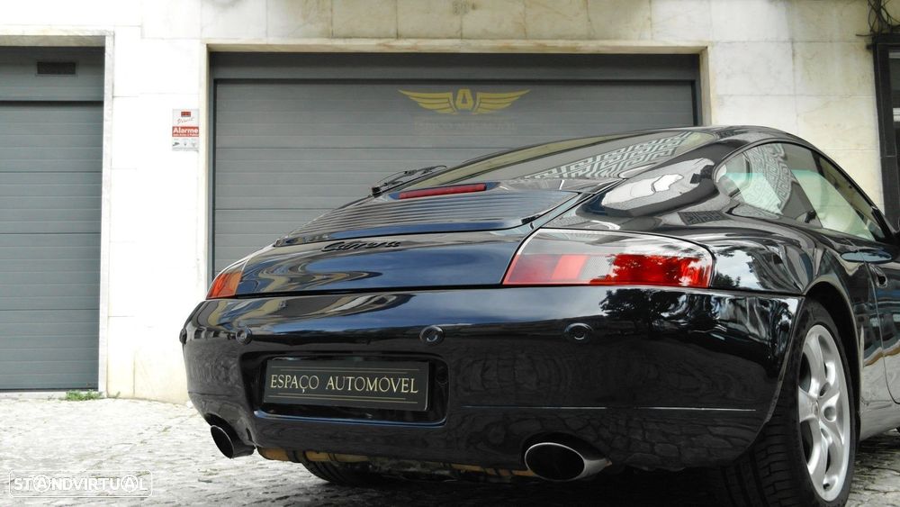 Porsche 911 (996) Carrera Coupé - 23