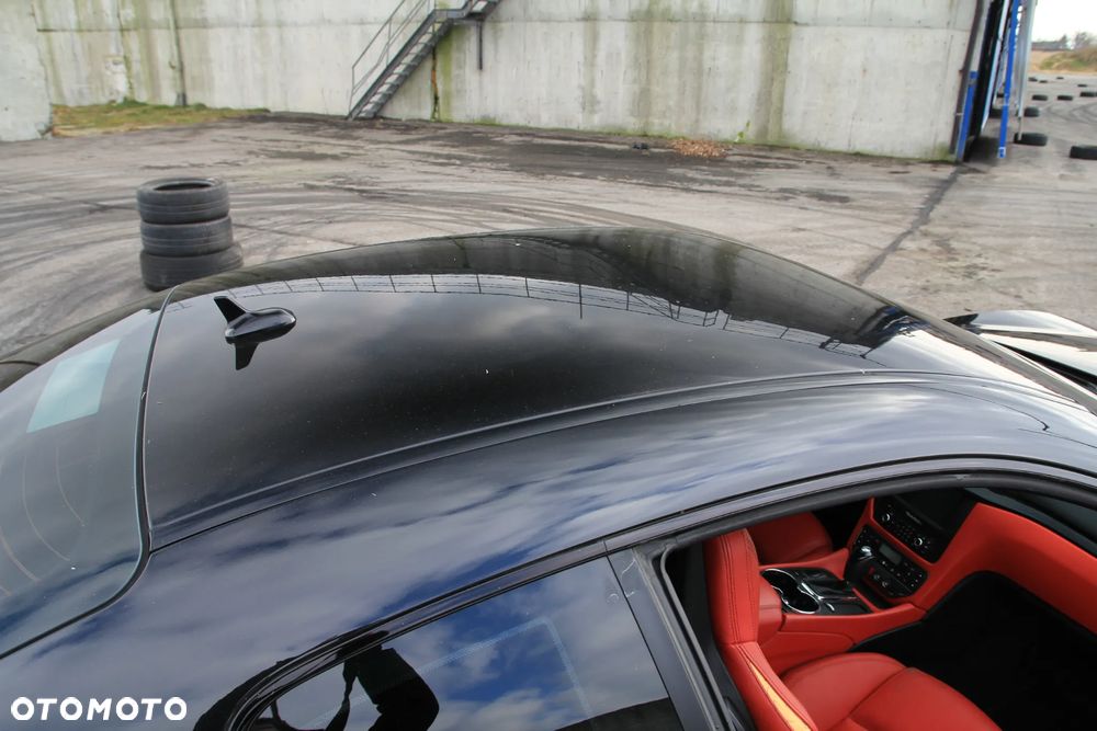Maserati GranTurismo MC - 22
