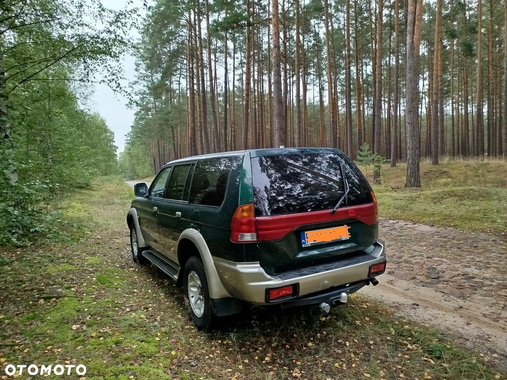 Mitsubishi Pajero Sport 2.5 TD GLS - 6