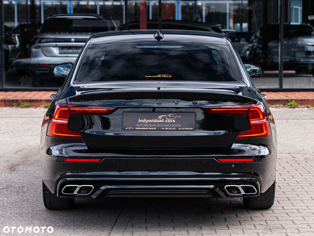 Volvo S60 B4 B DKG Plus Dark - 18