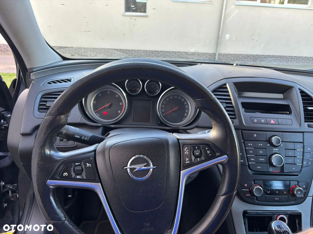 Opel Insignia 2.0 CDTI - 23