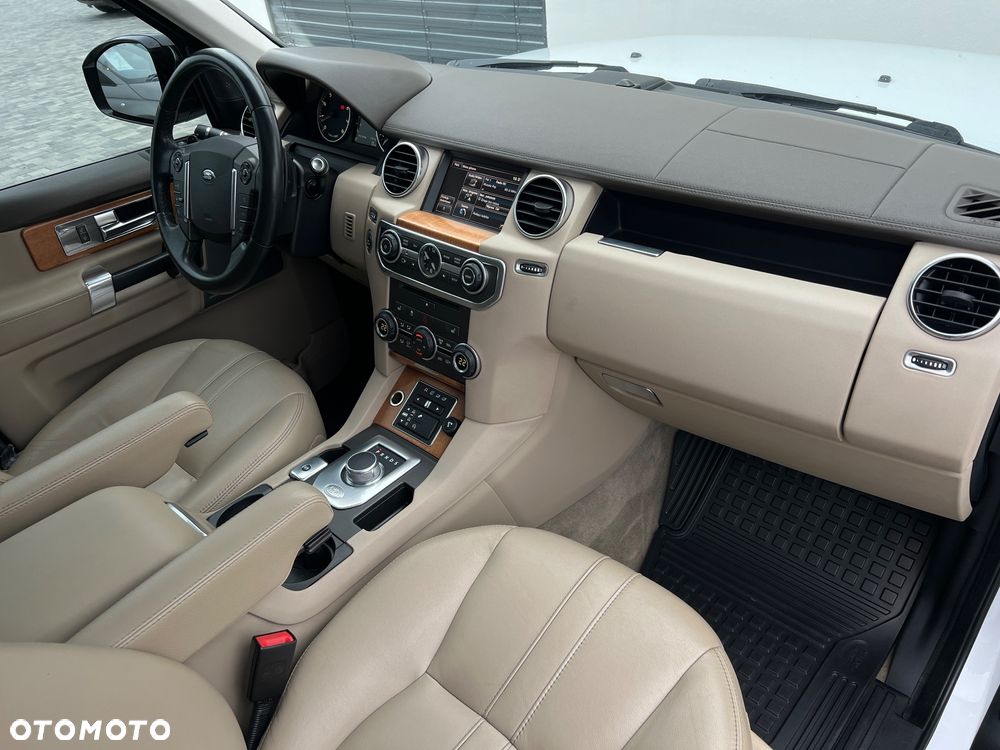 Land Rover Discovery IV 3.0 V6 SC HSE - 27