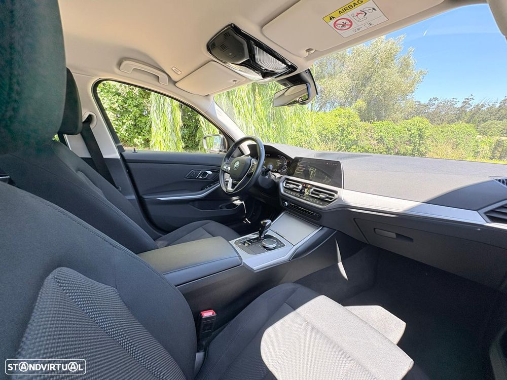 BMW 320 e Aut. Advantage - 24