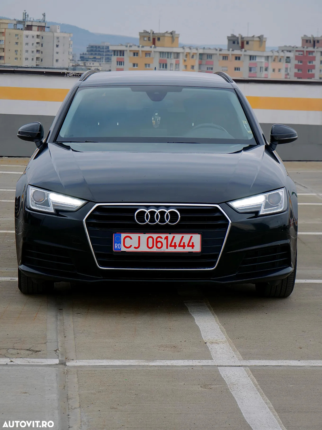 Audi A4 Avant 2.0 TDI S tronic - 2