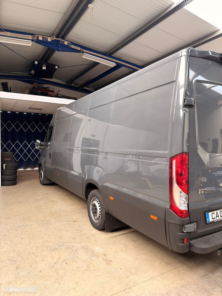 Iveco Daily 35S18 3.0 - 7
