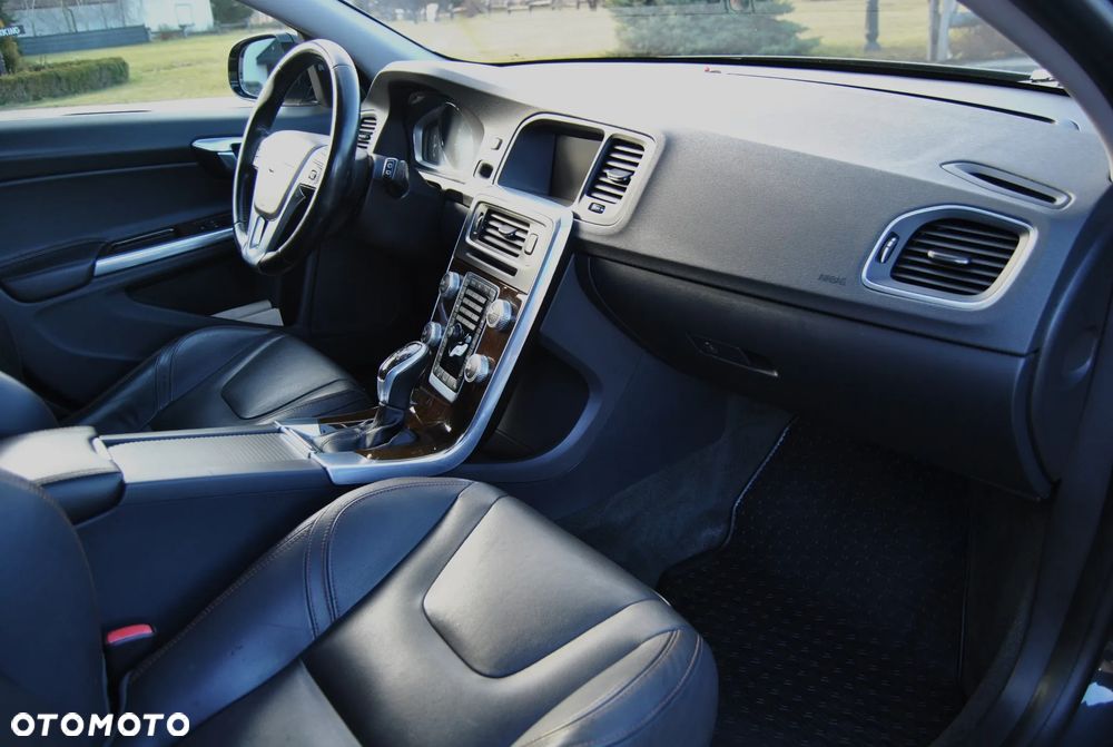 Volvo V60 Cross Country T5 AWD Summum - 7