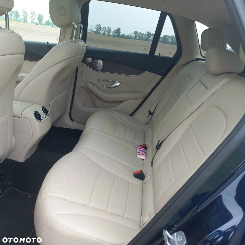 Mercedes-Benz GLC - 9