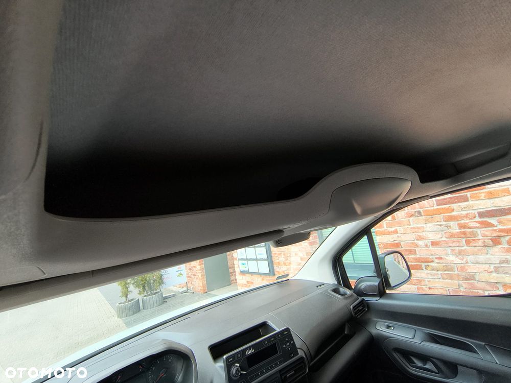 Peugeot PARTNER ProAce CITY Kangoo Express Berlingo pro ace - 37