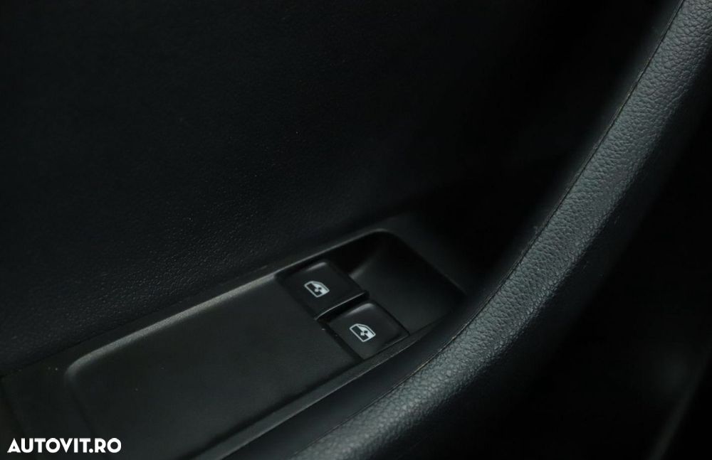 Skoda Fabia 1.0 MPI Ambition - 18