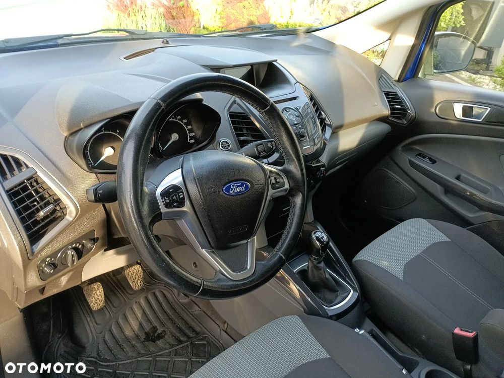 Ford EcoSport 1.5 TDCi TITANIUM - 24