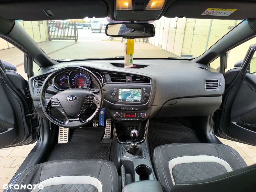 Kia Ceed 1.0 T-GDI GT Line - 24
