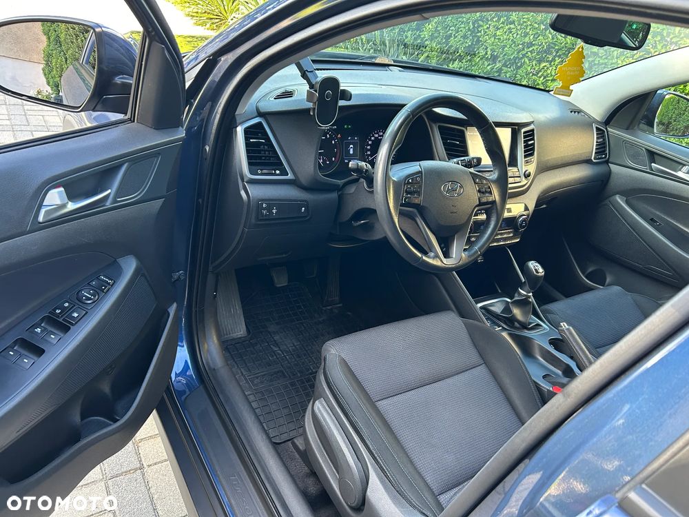 Hyundai Tucson blue 1.6 GDi 2WD Navi - 9