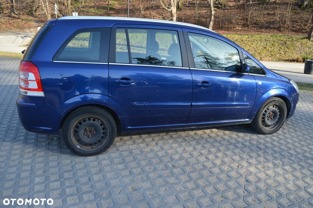 Opel Zafira 1.7 CDTI - 8